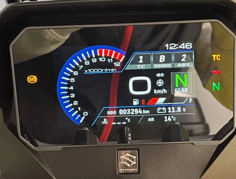 DL VSTROM 800DE