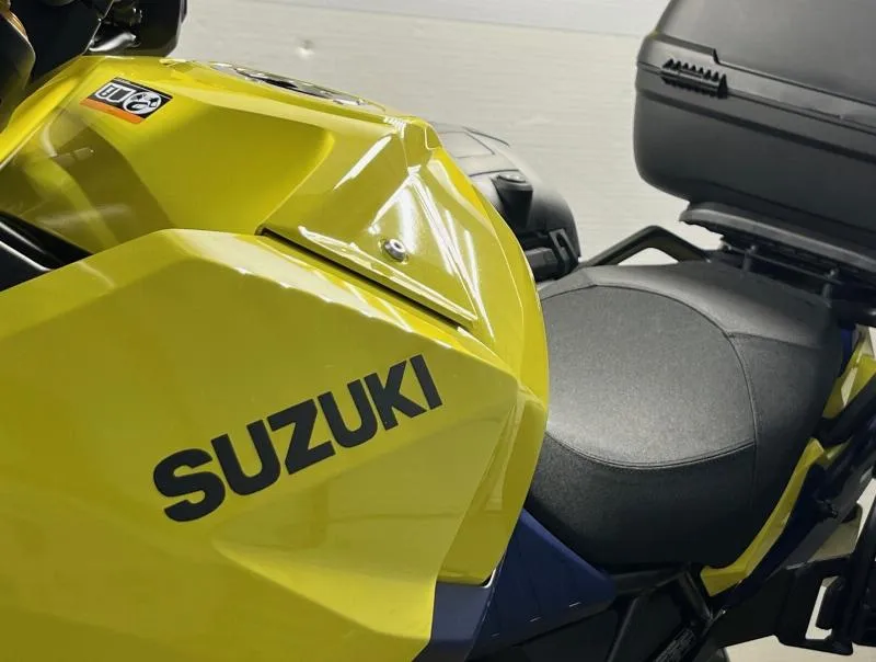 DL VSTROM 800DE