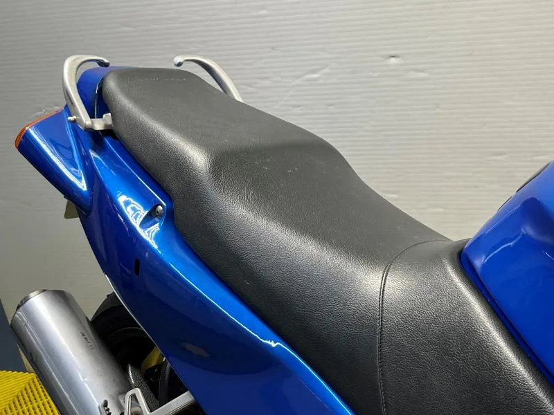 VFR 750 F