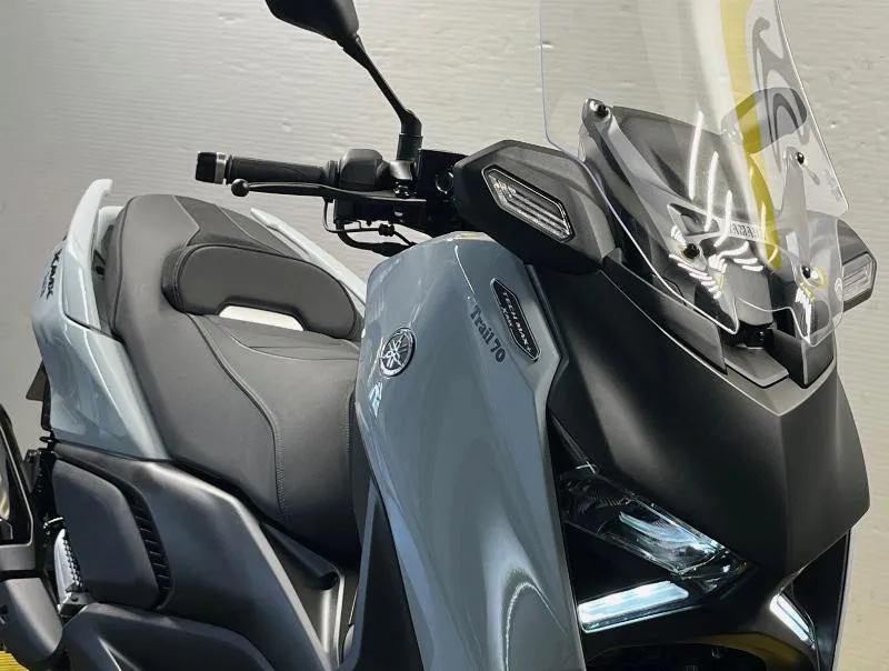 XMAX 300 TECH MAX 