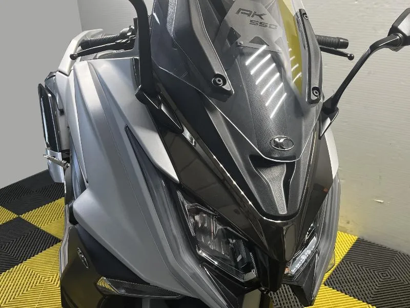 AK 550