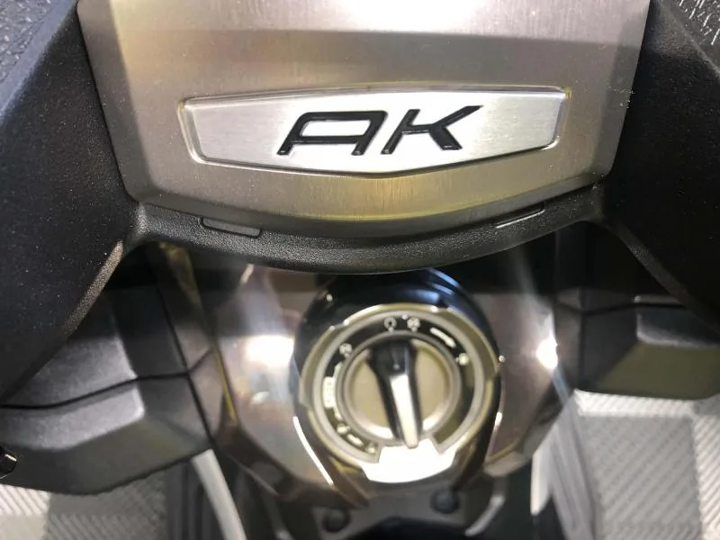 AK 550