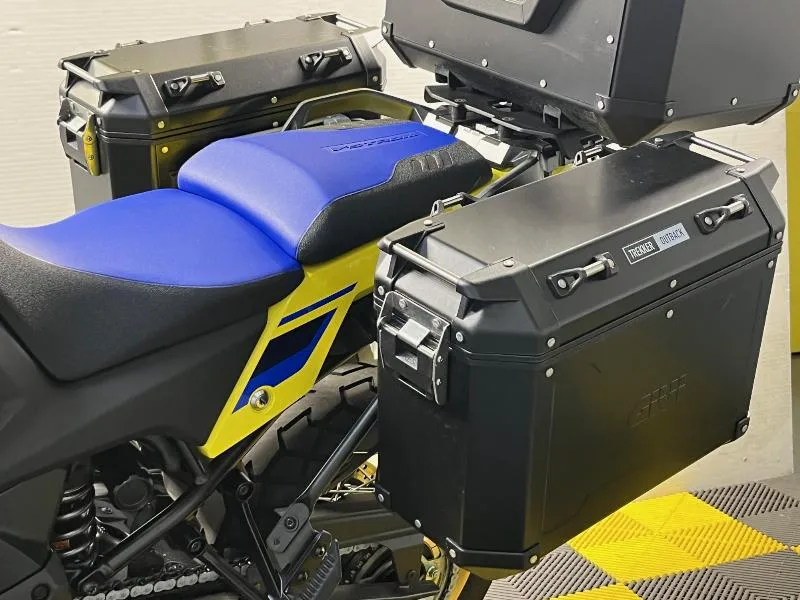 DL VSTROM 1050DE