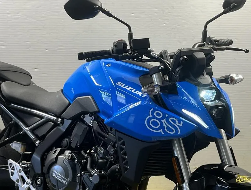 GSX8S