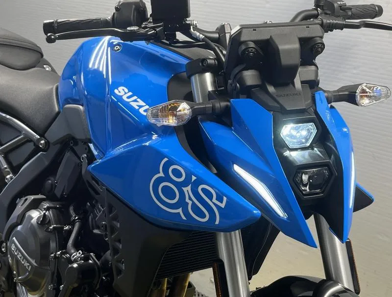 GSX8S