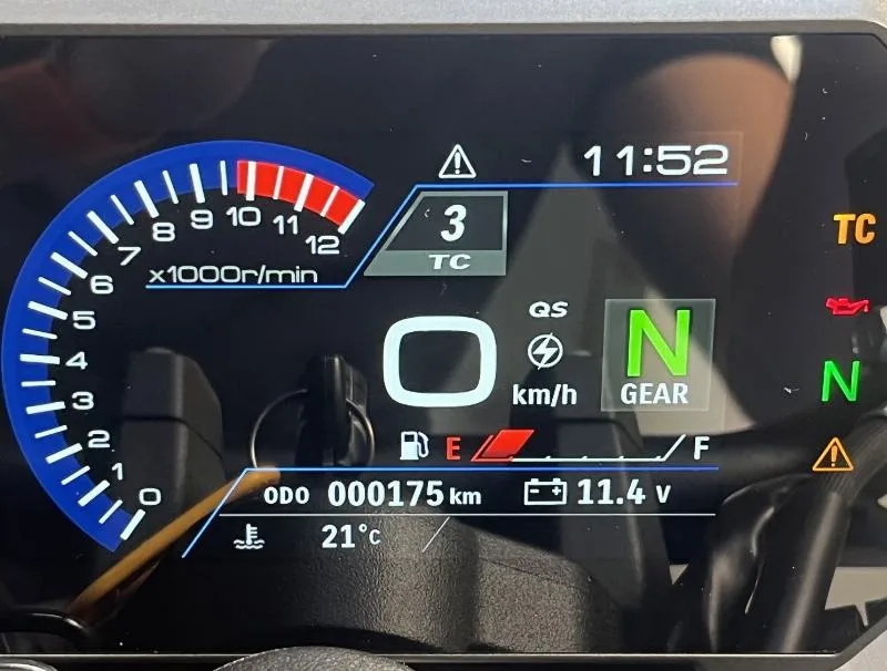 GSX8S