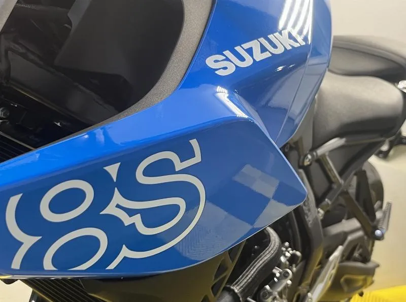 GSX8S