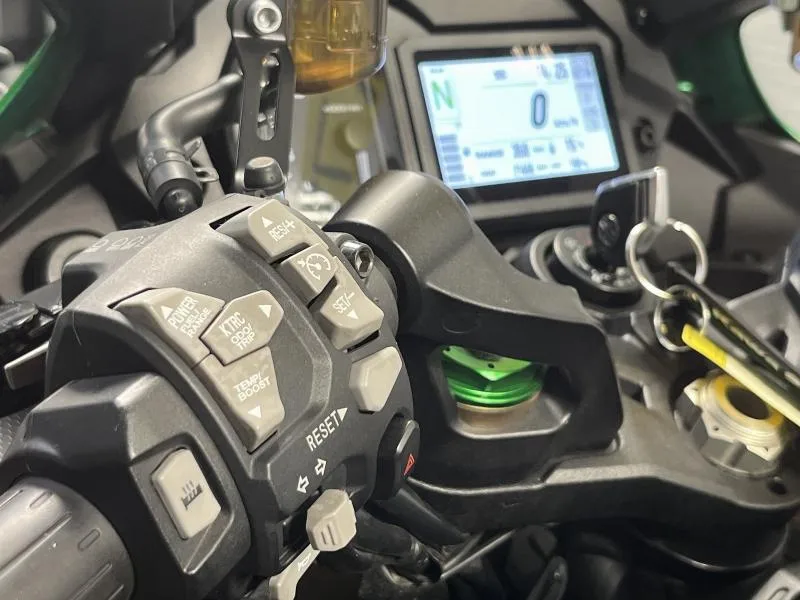 Ninja H2 SX SE