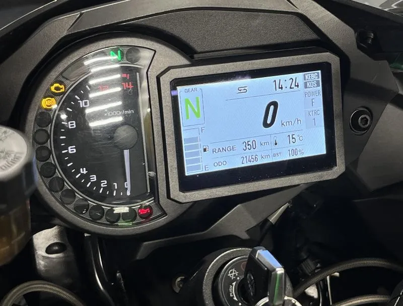 Ninja H2 SX SE
