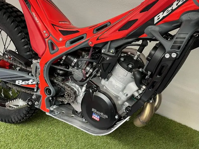EVO 300 2T