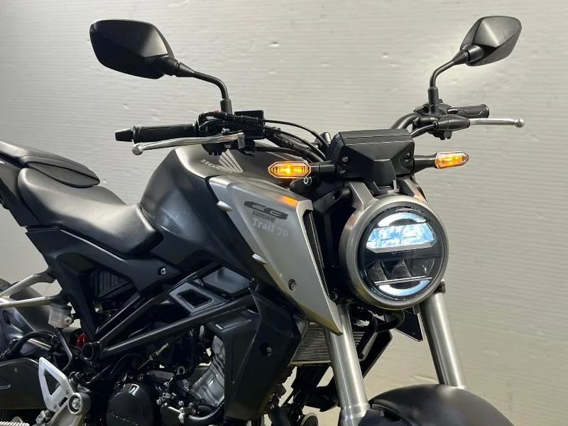 CB 125