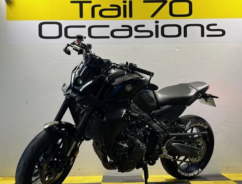 MT09