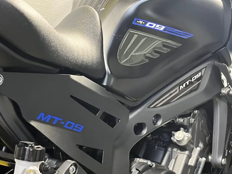 MT09