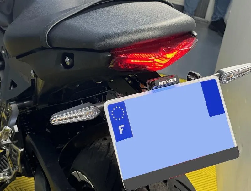 MT09