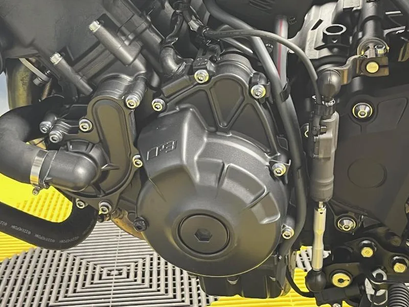 MT09