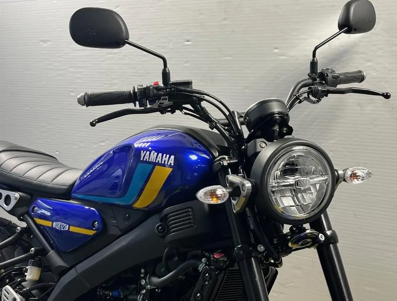 XSR 125