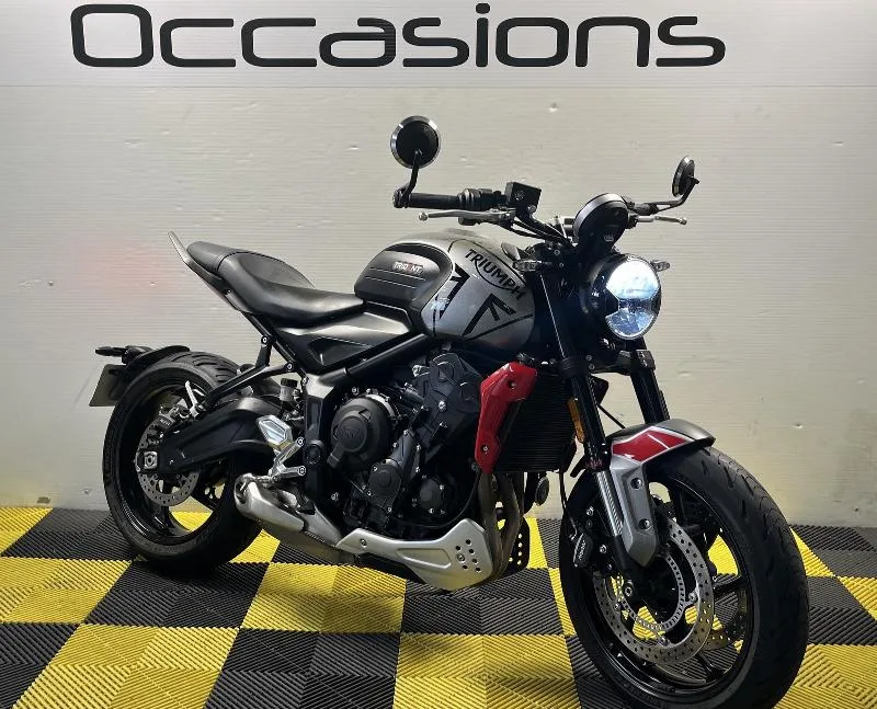 TRIDENT 660