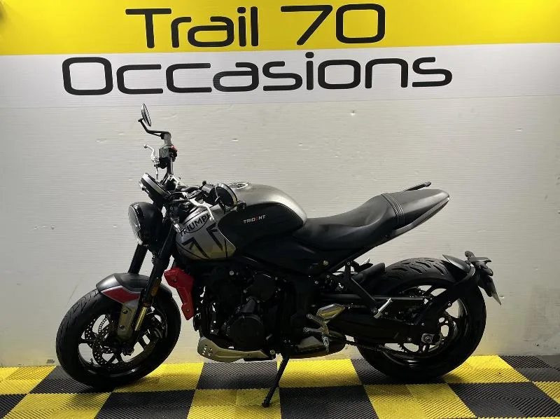 TRIDENT 660