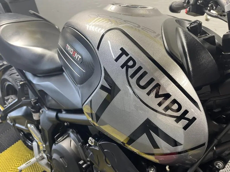 TRIDENT 660