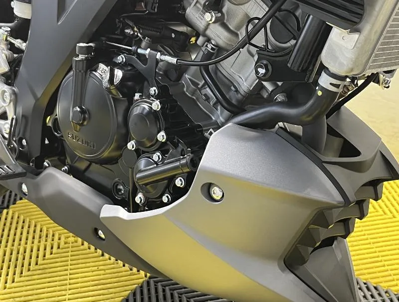 GSXS 125 ABS