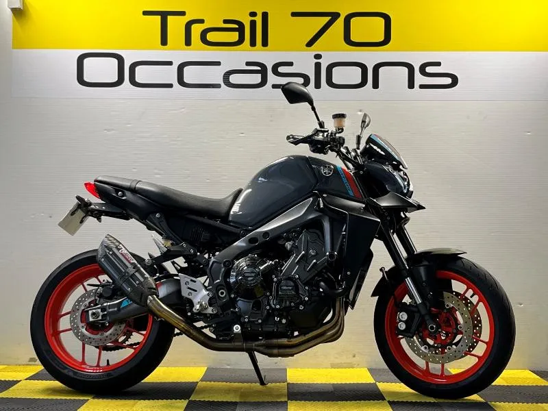 MT09
