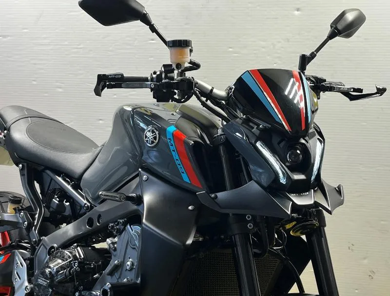 MT09