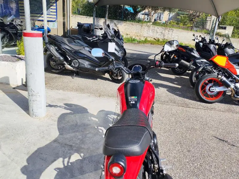 XSR 125