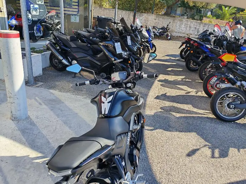 MT125 ABS