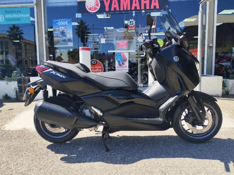 XMAX 300 Tech Max