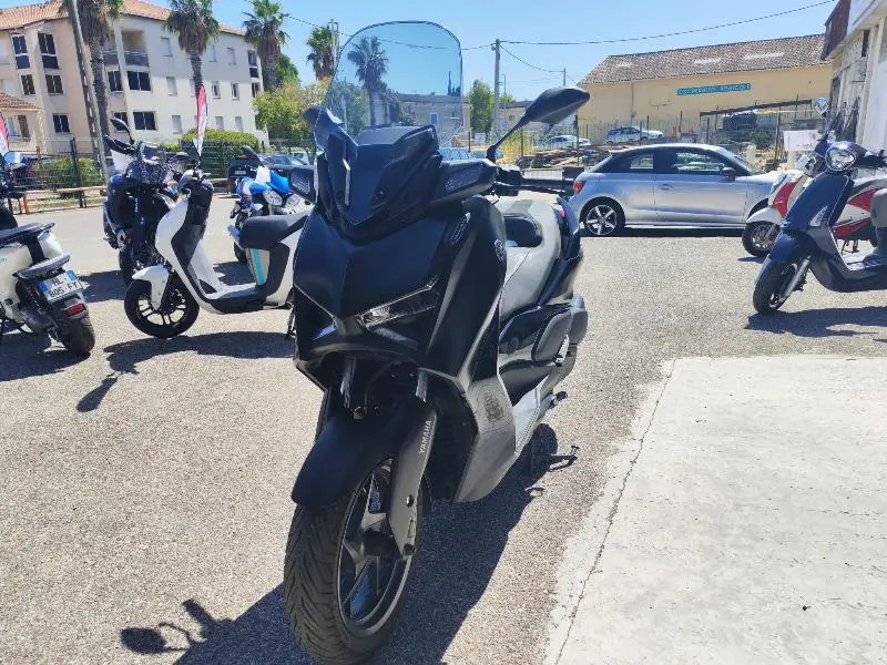 XMAX 300 Tech Max