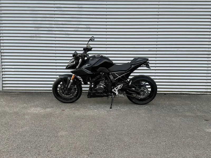 GSX8S