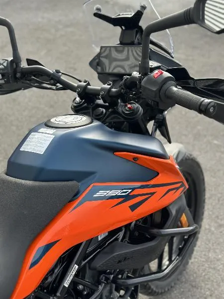 390 ADVENTURE