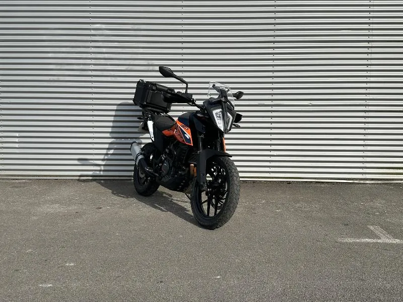 390 ADVENTURE