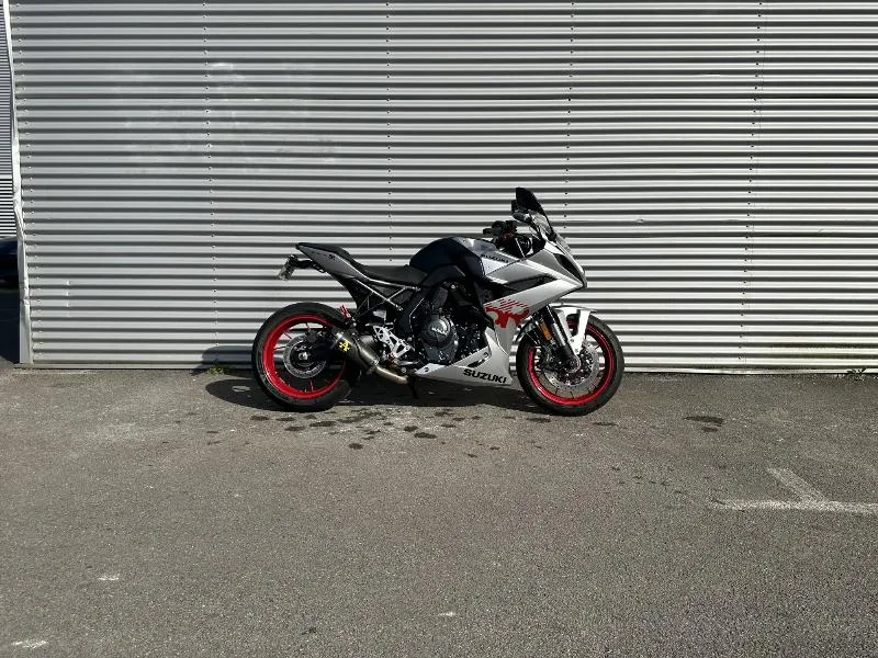 GSX8R