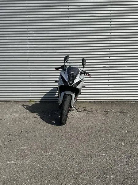 GSX8R