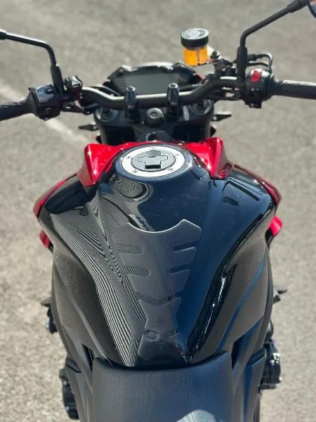 GSXS 750