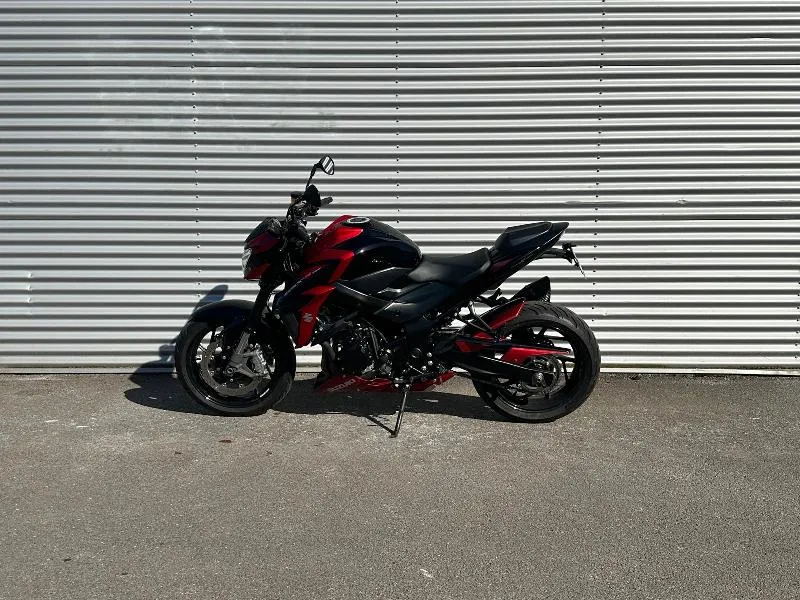GSXS 750