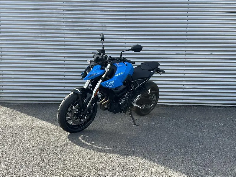 GSX8S