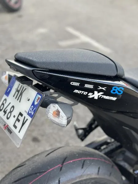 GSX8S