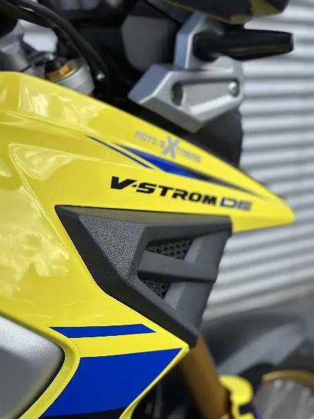 DL VSTROM 1050DE