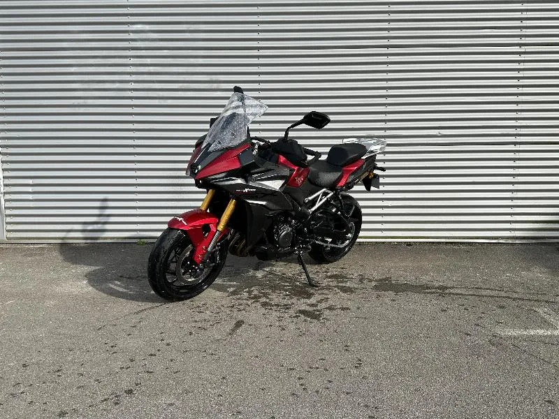 GSXS 1000 GX
