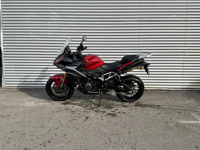 GSXS 1000 GX