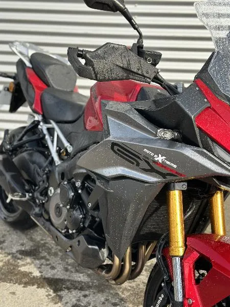 GSXS 1000 GX