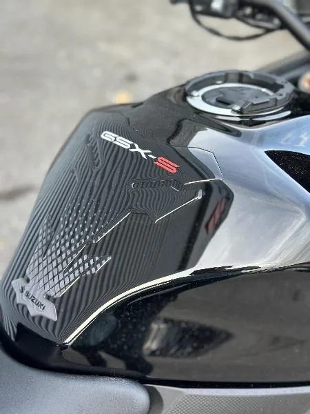 GSXS 1000 GT