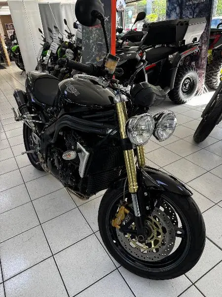 SPEED TRIPLE 1050