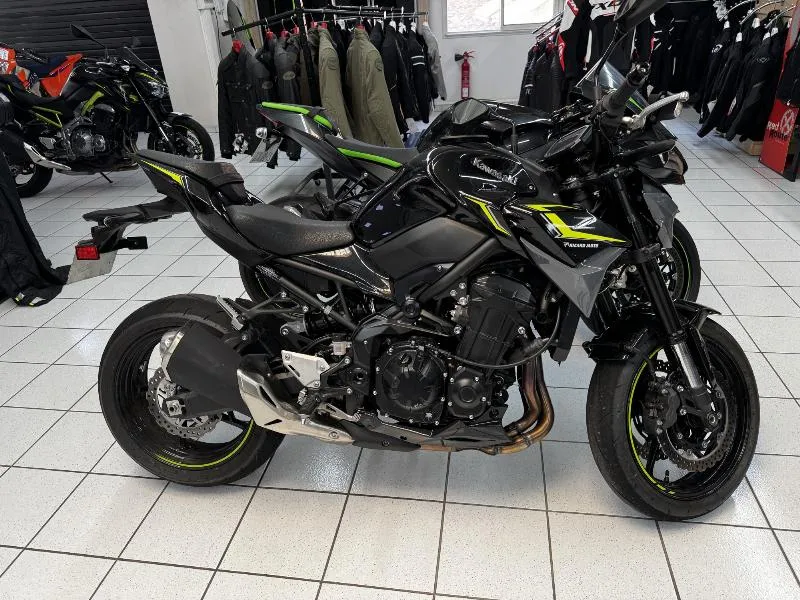 Z 900