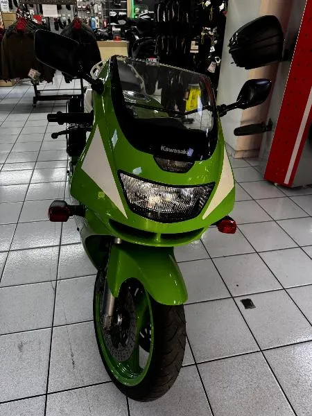 ZX6R
