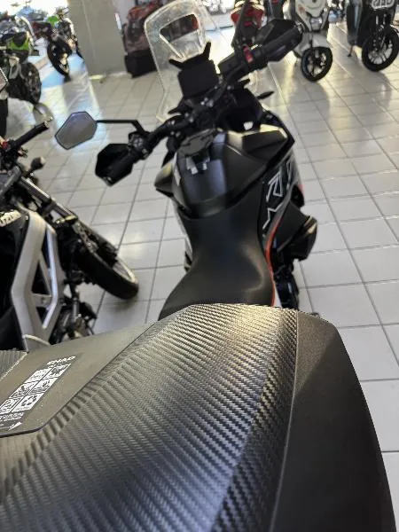 890 SMT