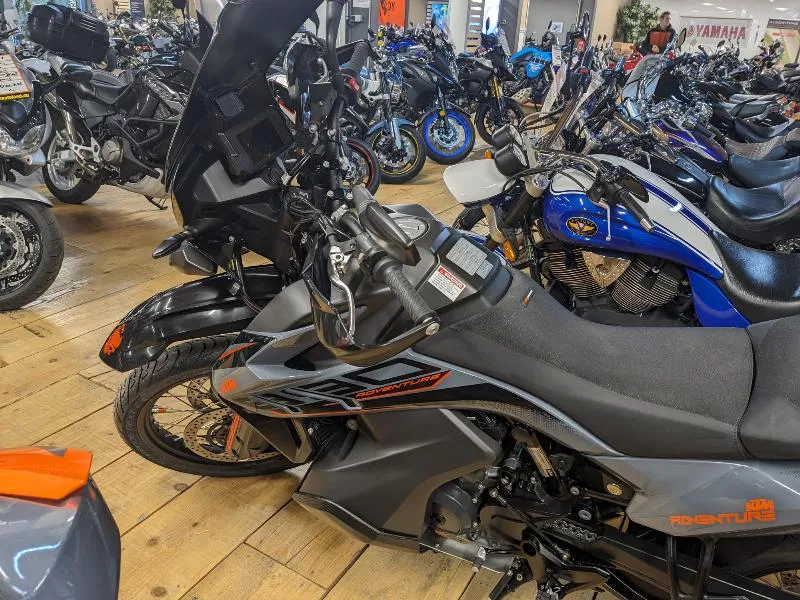 890 ADVENTURE