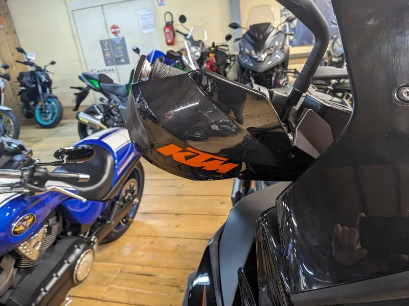890 ADVENTURE
